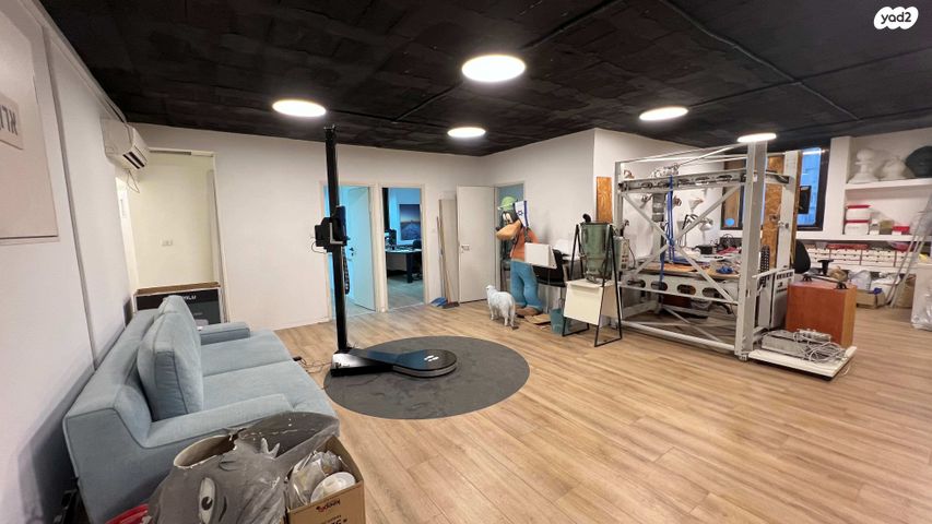 משרדים, יגאל אלון, נחלת יצחק, תל אביב יפו