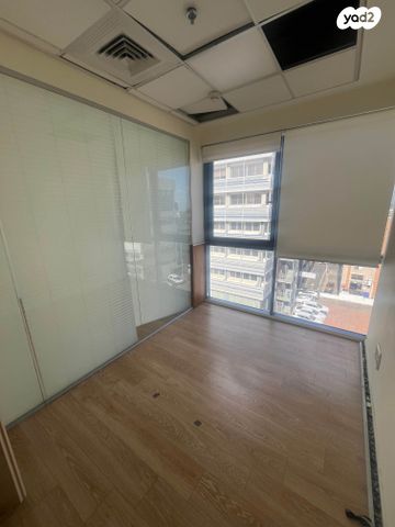 משרדים, פתח תקווה