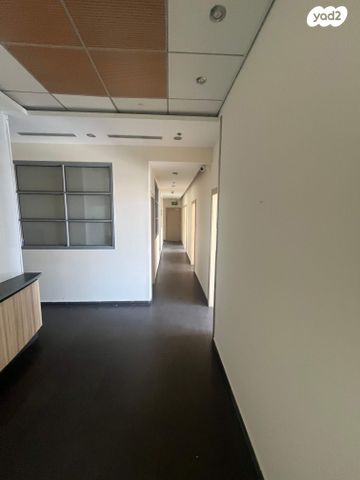 משרדים, פתח תקווה