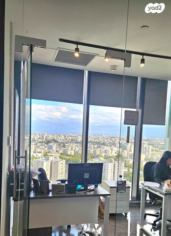 משרדים, הרב ניסנבאום 37, בת ים