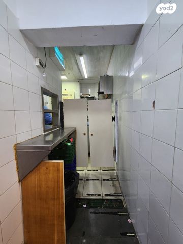 חנויות/ שטח מסחרי, כפר סבא