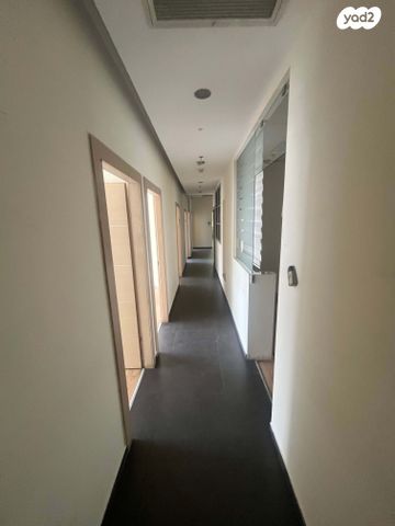 משרדים, פתח תקווה