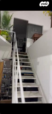 מבני תעשיה, אזור תעשיה הישן, כפר סבא