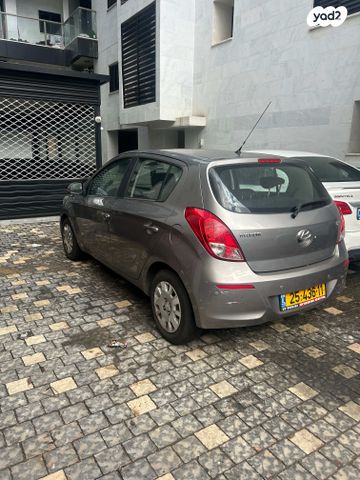 מודעת רכב יונדאי i20