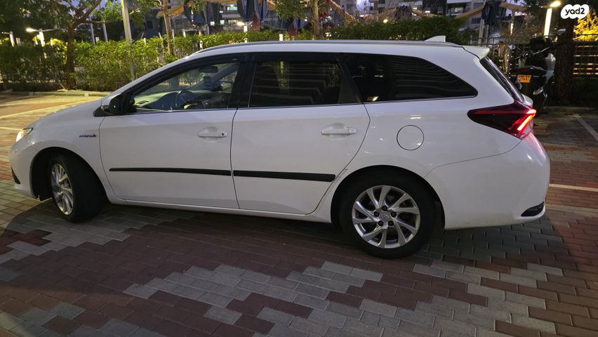 טויוטה אוריס