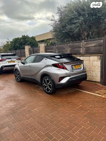 טויוטה C-HR