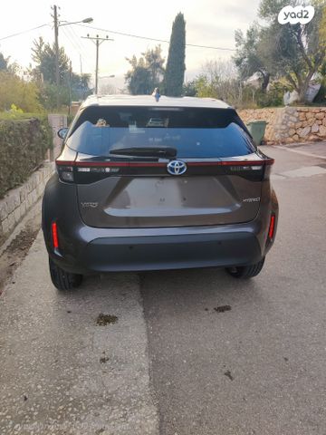 טויוטה יאריס קרוס