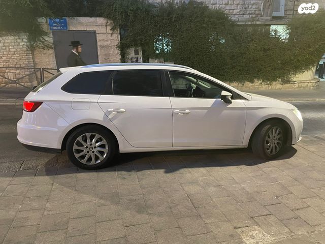 מודעת רכב סיאט לאון