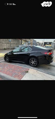 טויוטה קאמרי