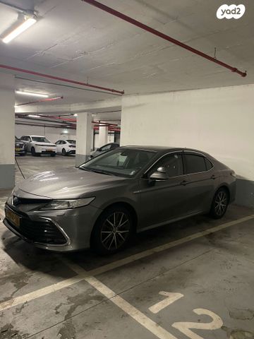 טויוטה קאמרי