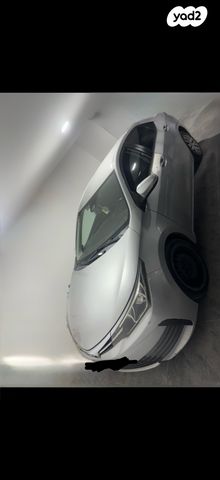 מודעת רכב טויוטה קורולה