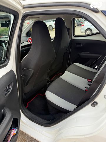 טויוטה אייגו