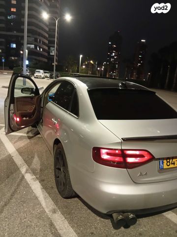 אאודי A4