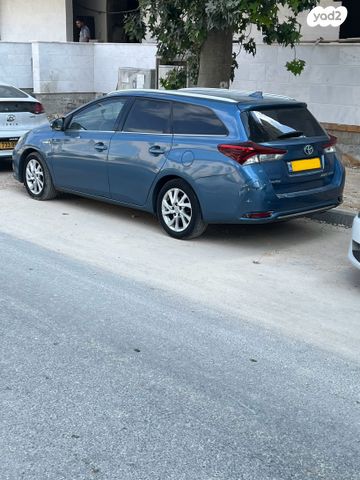 מודעת רכב טויוטה אוריס
