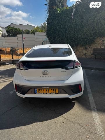 יונדאי איוניק