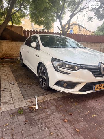 רנו מגאן