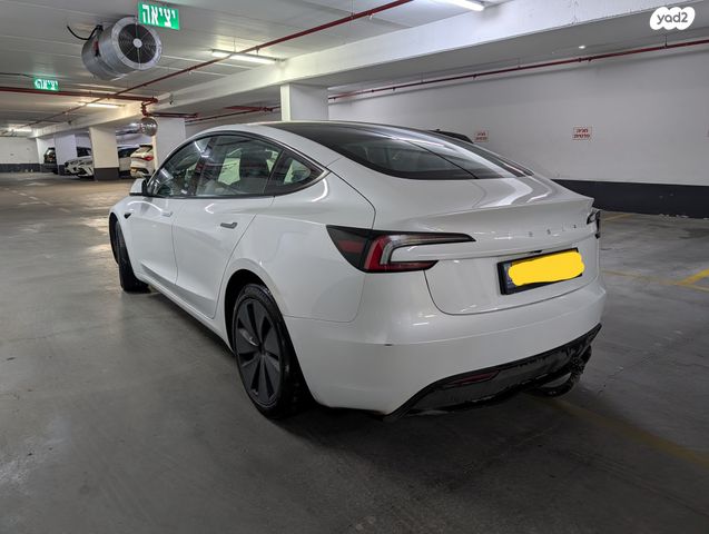 טסלה מודל 3