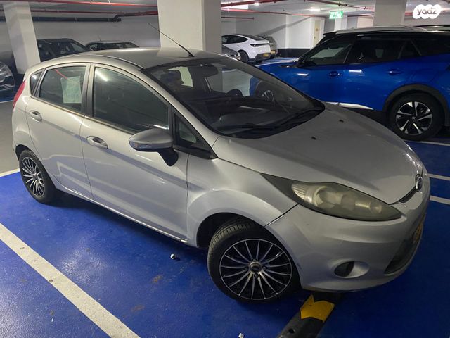 מודעת רכב פורד פיאסטה