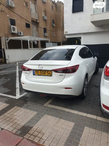 מודעת רכב מאזדה 3