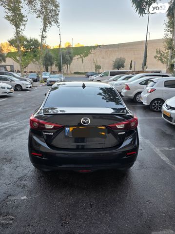 מאזדה 3