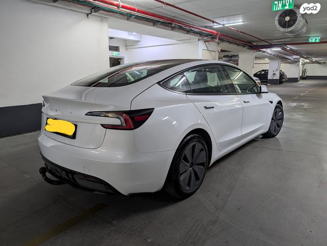 טסלה מודל 3