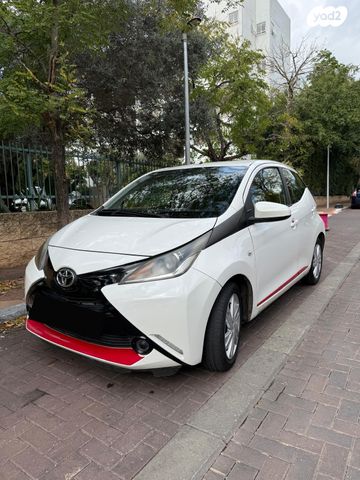 מודעת רכב טויוטה אייגו