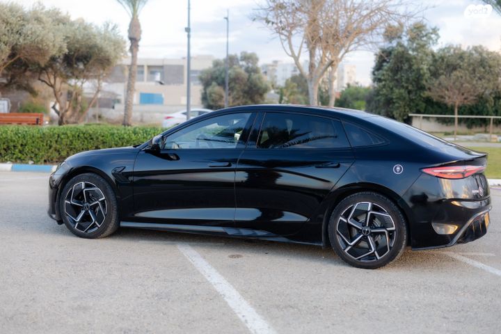 בי.ווי.די סיל