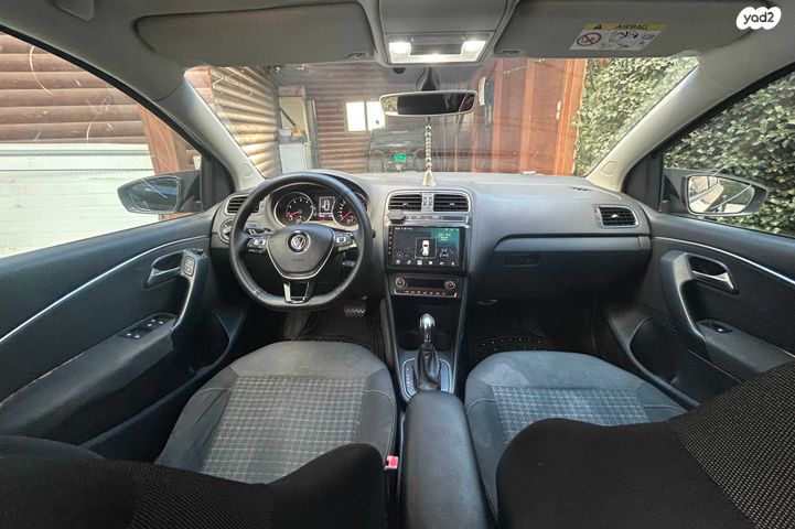 פולקסווגן פולו 