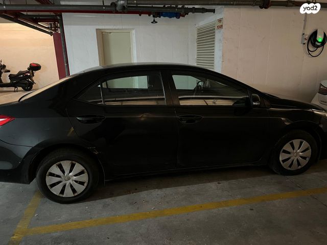 טויוטה קורולה