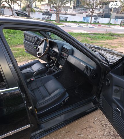 אלפא רומיאו 166