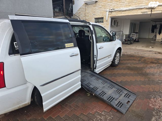 קרייזלר גראנד וויאג'ר