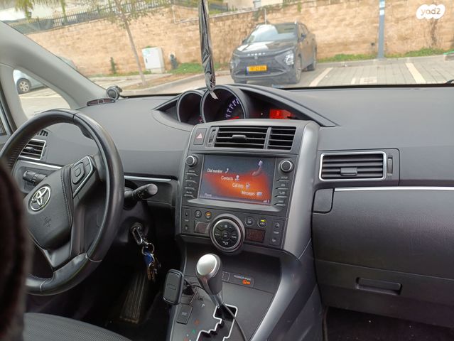 טויוטה ורסו