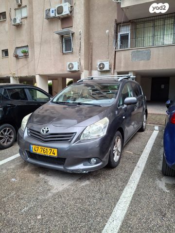 מודעת רכב טויוטה ורסו