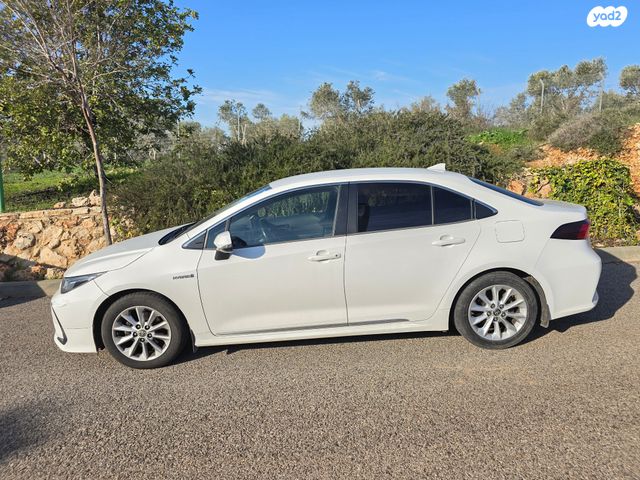 מודעת רכב טויוטה קורולה