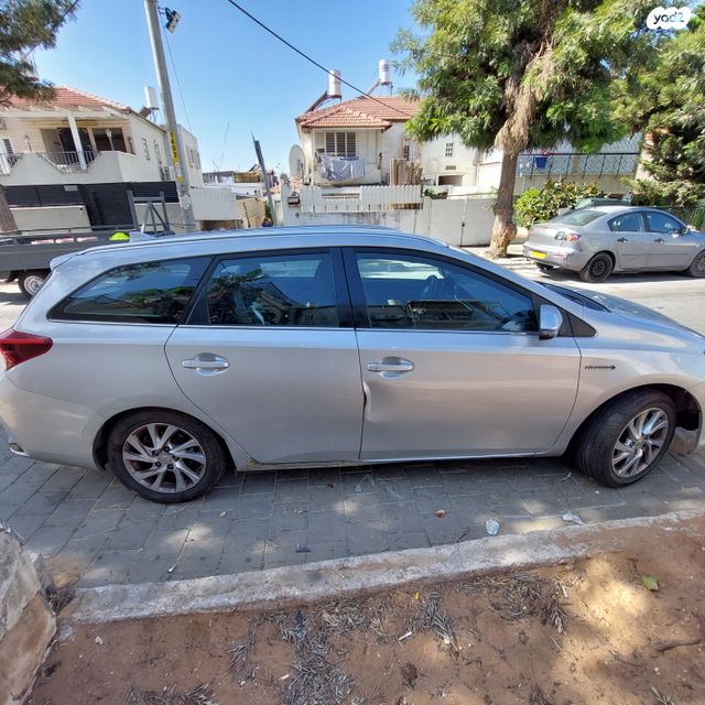 מודעת רכב טויוטה אוריס