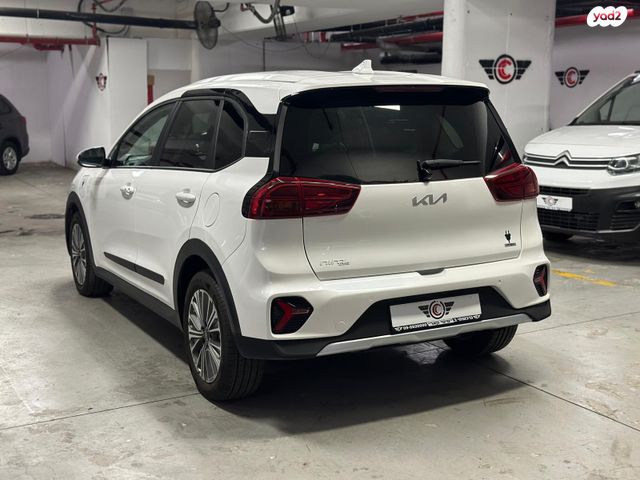 קיה נירו פלוס