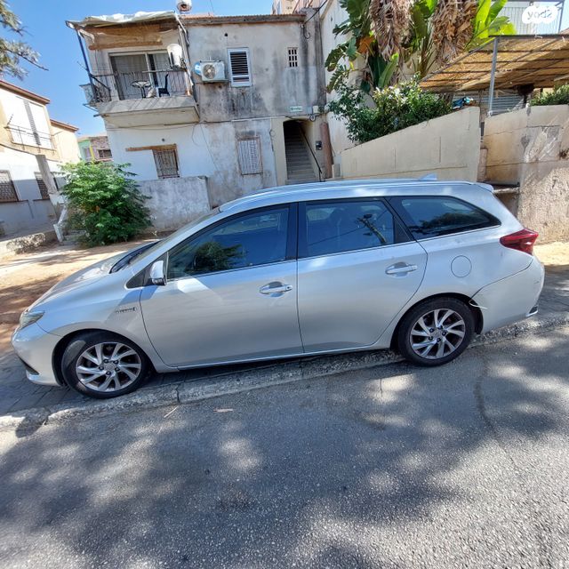 טויוטה אוריס