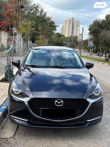 מודעת רכב מאזדה 2