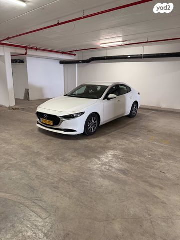 מודעת רכב מאזדה 3