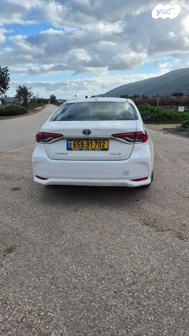 טויוטה קורולה