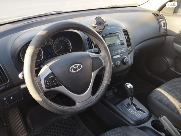 יונדאי i30