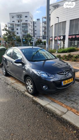 מודעת רכב מאזדה 2