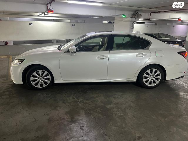 מודעת רכב לקסוס GS