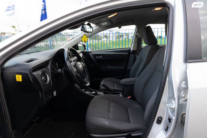 טויוטה קורולה