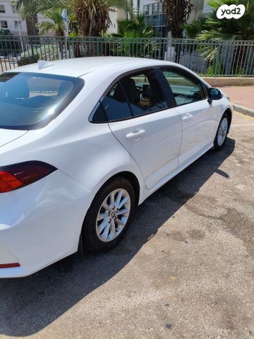 טויוטה קורולה