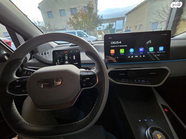 מודעת רכב ג׳ילי Geometry C