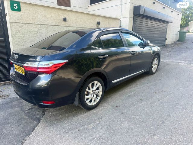 טויוטה קורולה