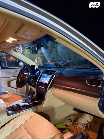 טויוטה קאמרי