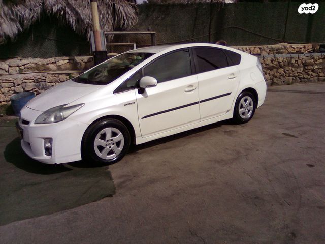 מודעת רכב טויוטה פריוס