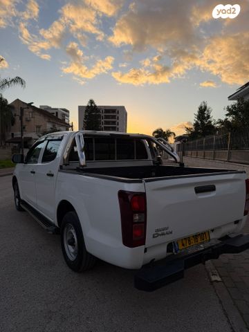 מודעת רכב איסוזו די-מקס